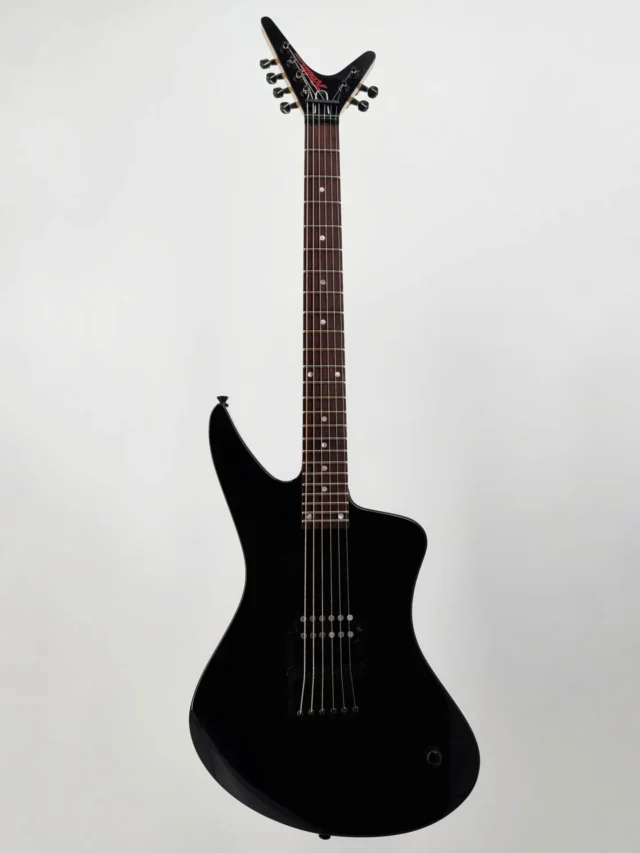 Home — Robin Guitars - Robin Guitars